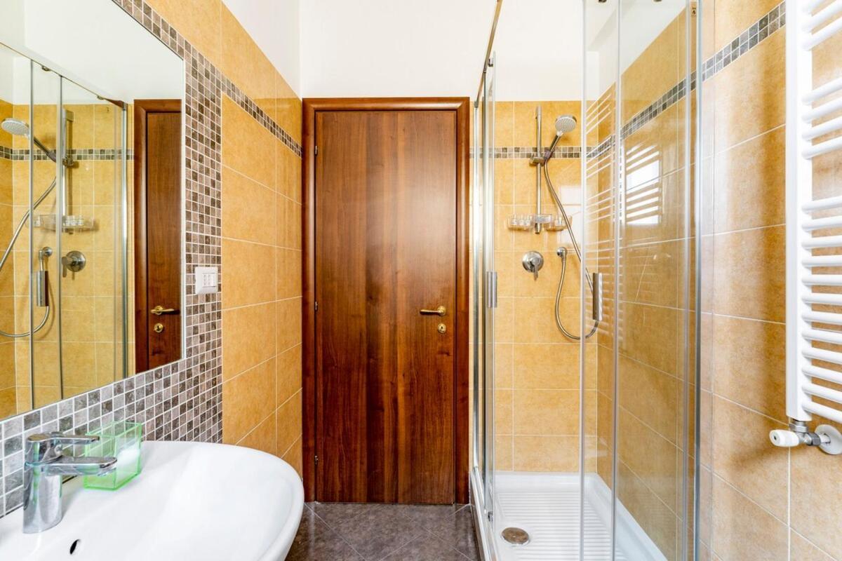 Casa Vacanze Alessio Рим Екстериор снимка